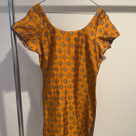 Women’s Indian 3 Piece Orange with Detailed Top & Pants w Matching Wrap-Large - Picture 5 of 9